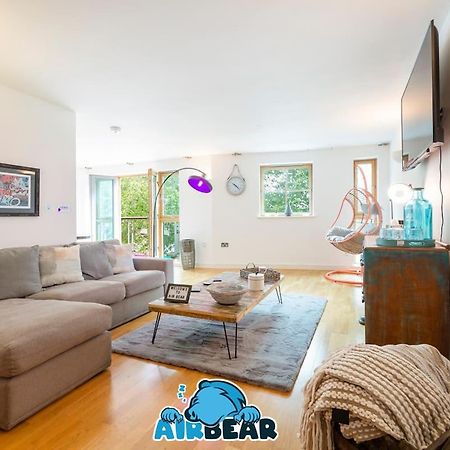 Large Boutique Harbourside Apartment - Football Table (Adults Only) Bristol Dış mekan fotoğraf