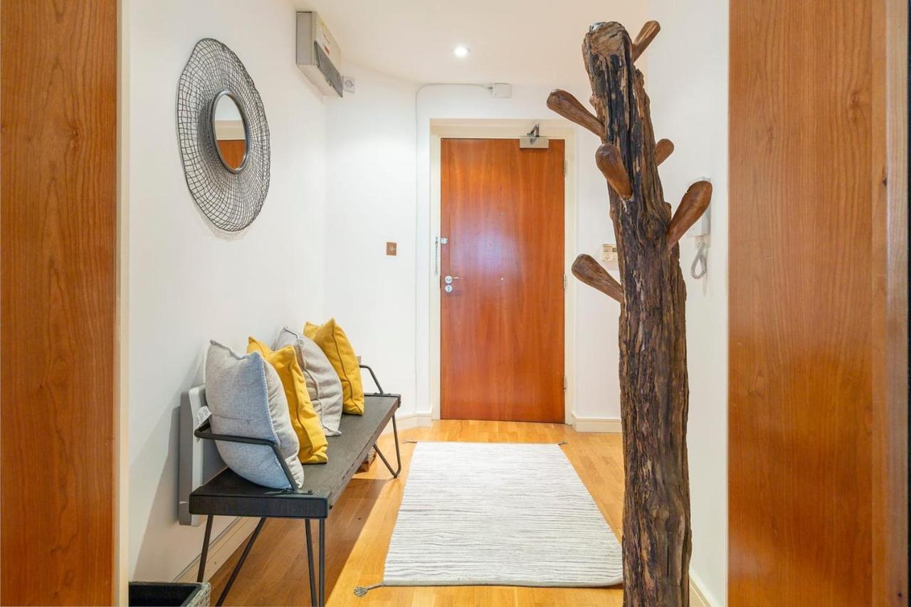 Large Boutique Harbourside Apartment - Football Table (Adults Only) Bristol Dış mekan fotoğraf