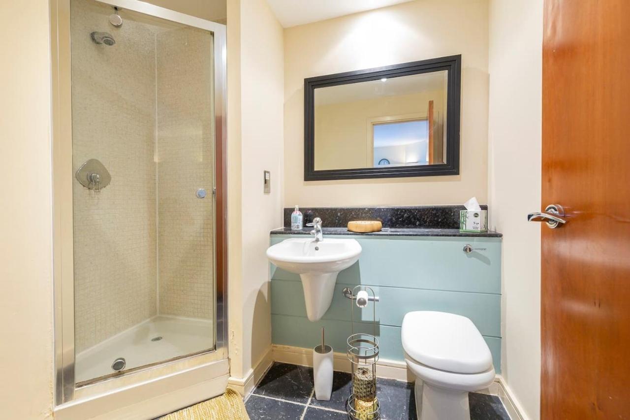 Large Boutique Harbourside Apartment - Football Table (Adults Only) Bristol Dış mekan fotoğraf